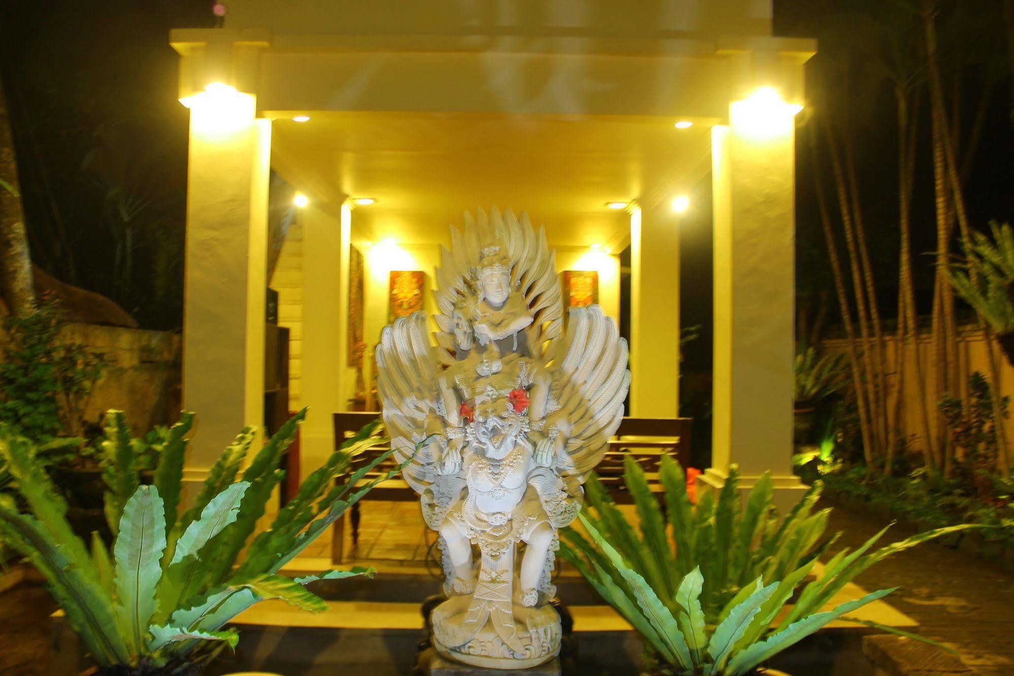 Gayatri Ubud Экстерьер фото